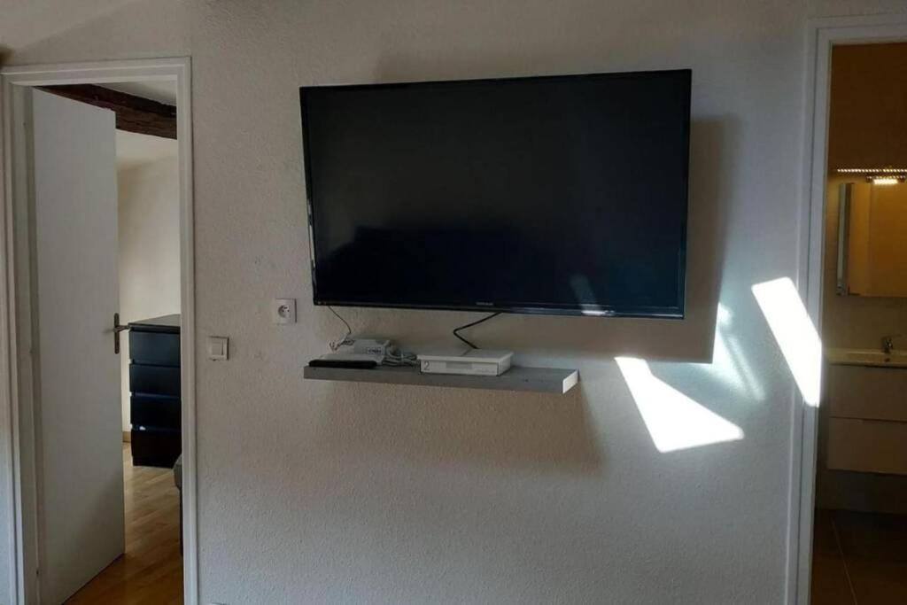 Appartement Proche Marche Au Coeur Du Centre + Wifi La Rochelle  Exterior foto